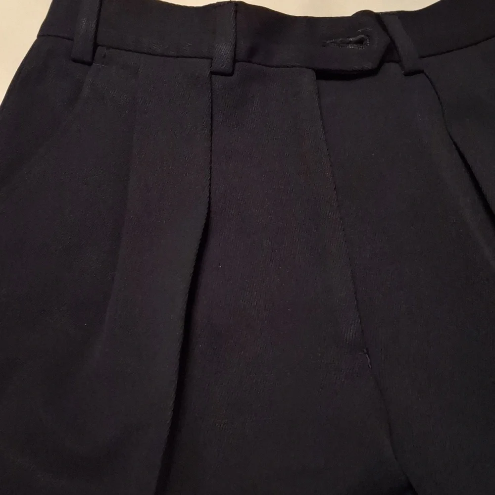 Giorgio Armani Navy Blue Wool Dress Pants with Tapered Fit and Crease - Picture 6 of 9